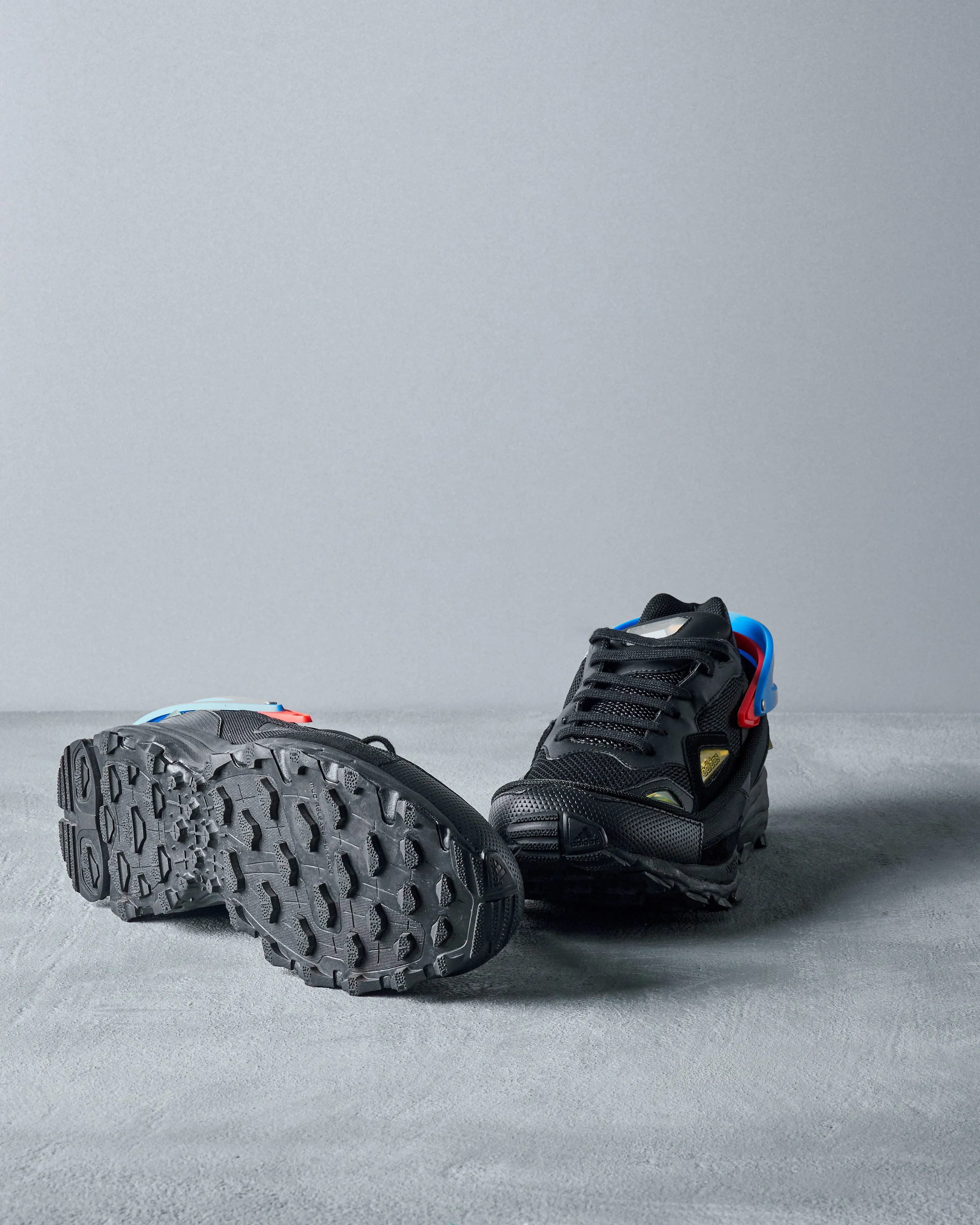 Adidas x Raf Simons 2015 Response trail 2 sneaker