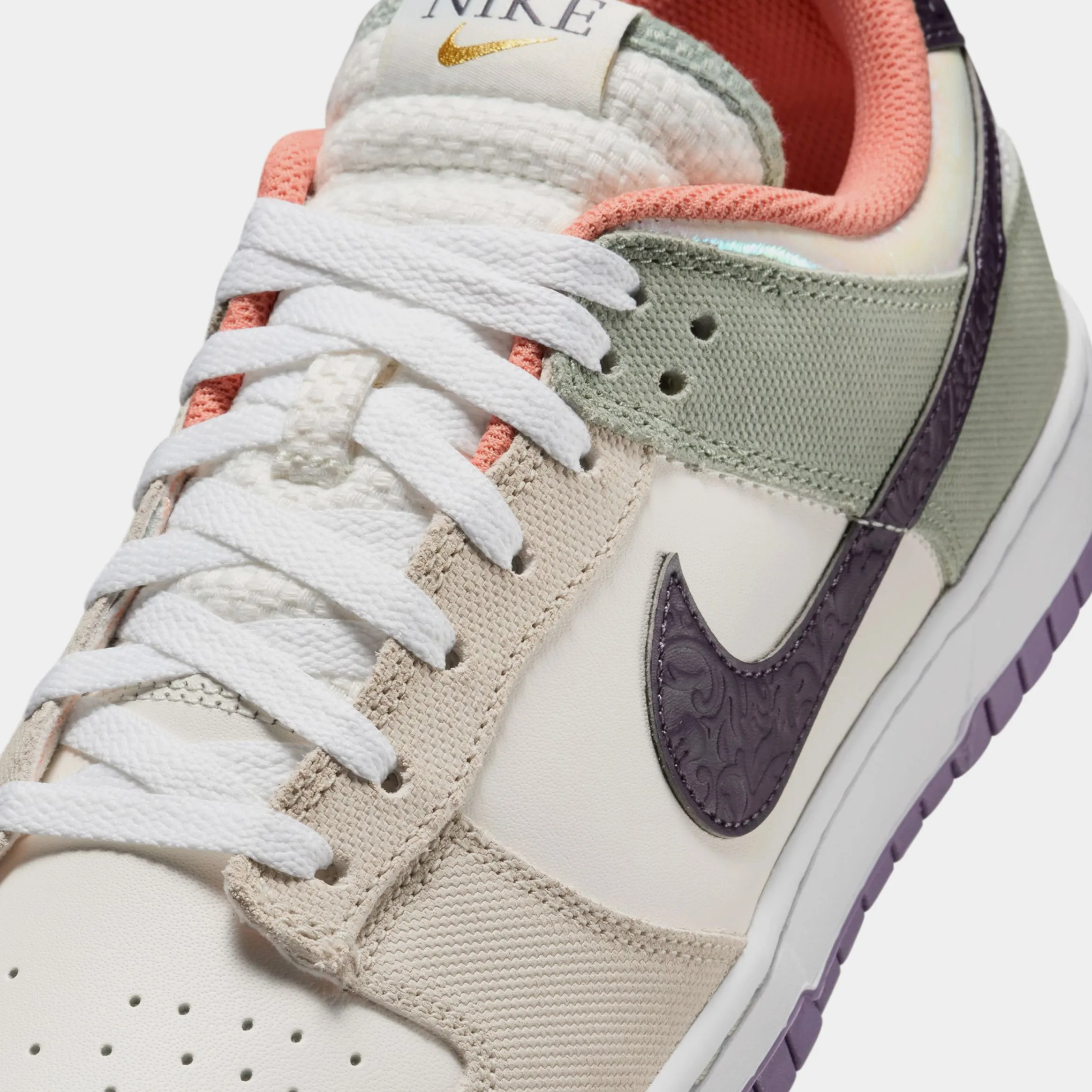 Dunk Low Retro SE Mens Lifestyle Shoes (Sail/Gridiron/Light Bone/Jade Horizon)