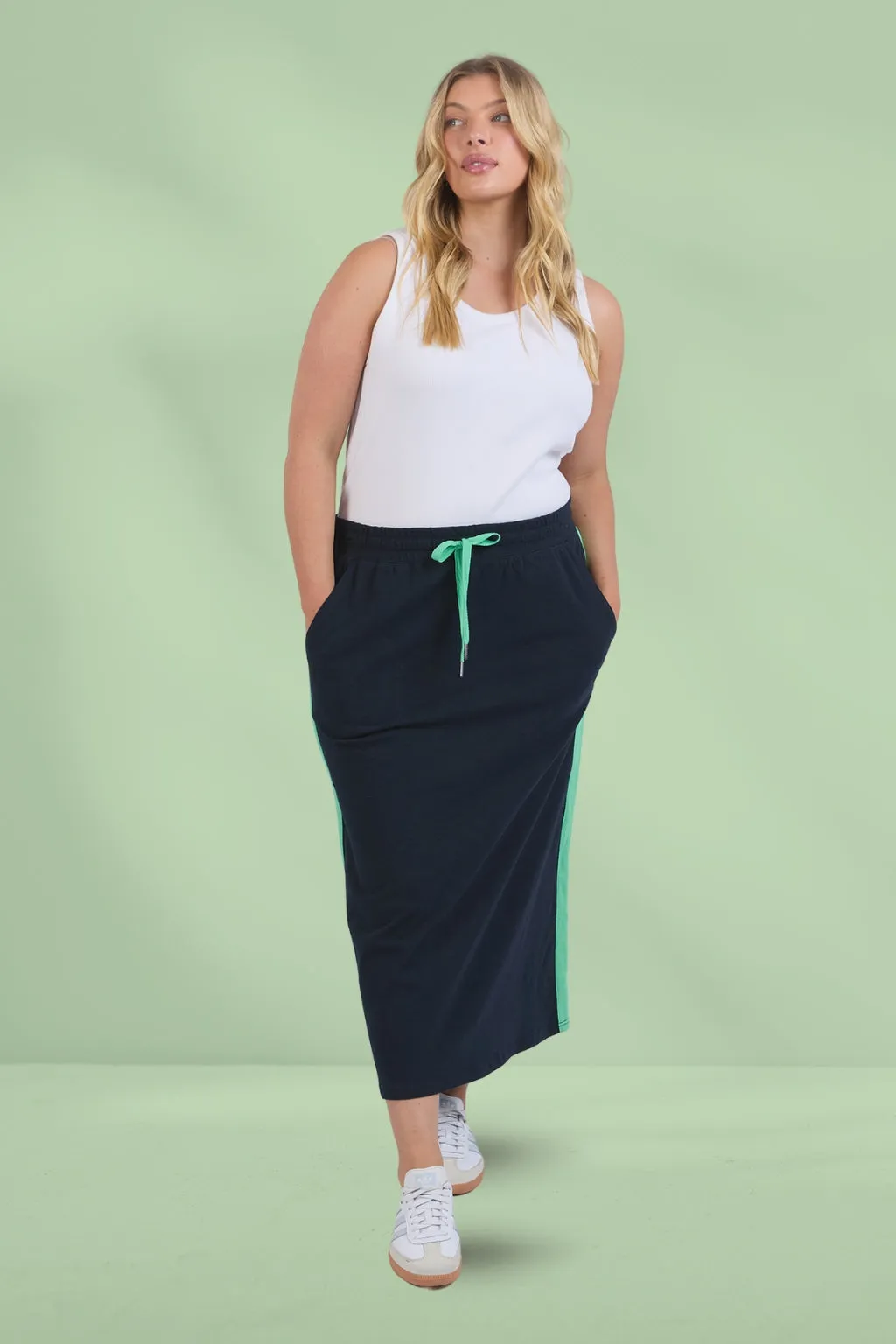 Elm Brunch Skirt Side Tape Navy Neon Green Tape